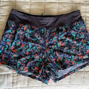 Swiftland 5" Running Shorts - Women's